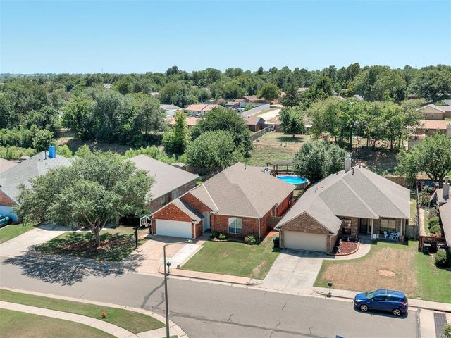 825 Oak Creek Drive, Oklahoma City, OK 73160