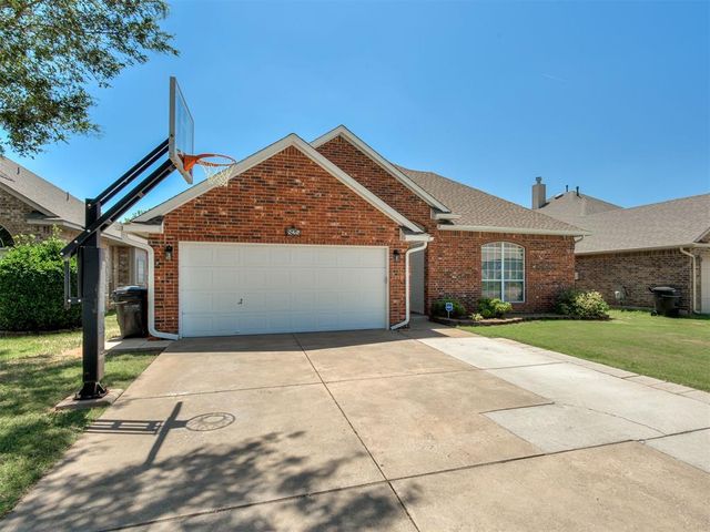 825 Oak Creek Drive, Oklahoma City, OK 73160