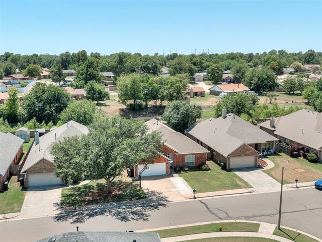 825 Oak Creek Drive, Oklahoma City, OK 73160