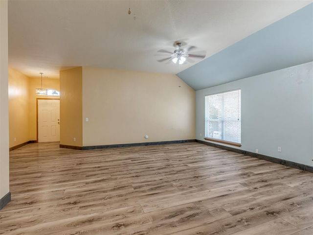 825 Oak Creek Drive, Oklahoma City, OK 73160