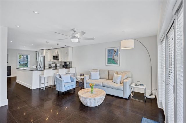 4799 COQUINA KEY DRIVE SE, St Petersburg, FL 33705