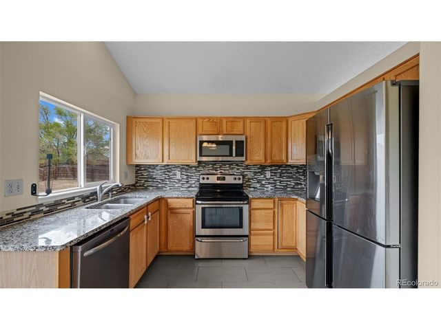 7234 Moss Bluff Ct, Fountain, CO 80817