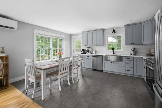 19 Sheru Lane, York, ME 03909