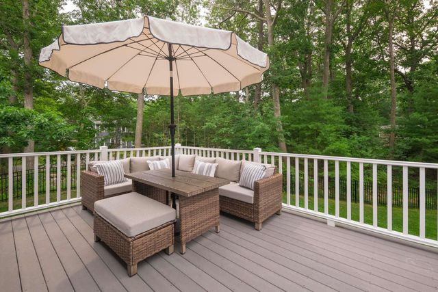19 Sheru Lane, York, ME 03909