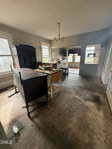 106 N 17th Street, Erwin, NC 28339