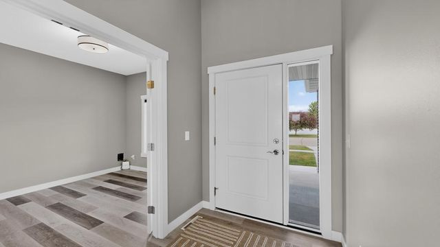 1470 4th Street NE, Byron, MN 55920