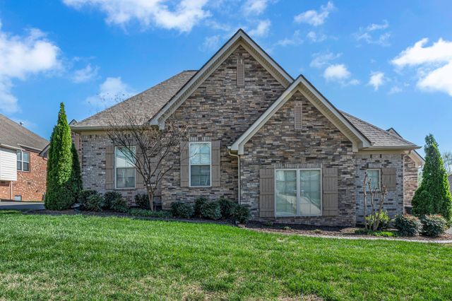 157 Cobbler Cir, Hendersonville, TN 37075