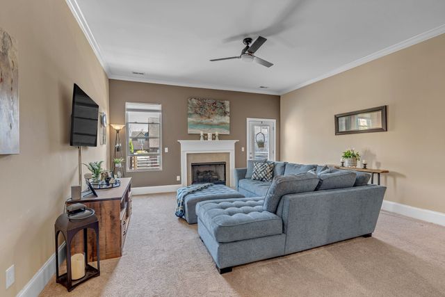 157 Cobbler Cir, Hendersonville, TN 37075