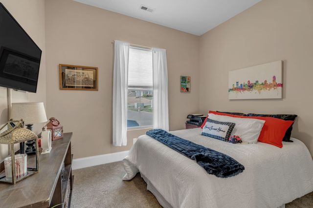 157 Cobbler Cir, Hendersonville, TN 37075