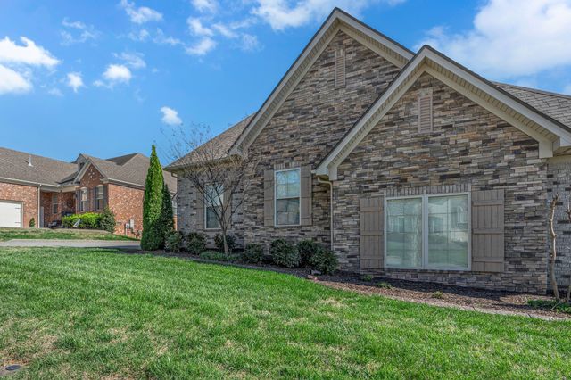 157 Cobbler Cir, Hendersonville, TN 37075
