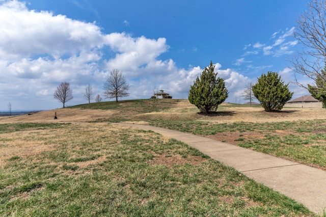 157 Cobbler Cir, Hendersonville, TN 37075