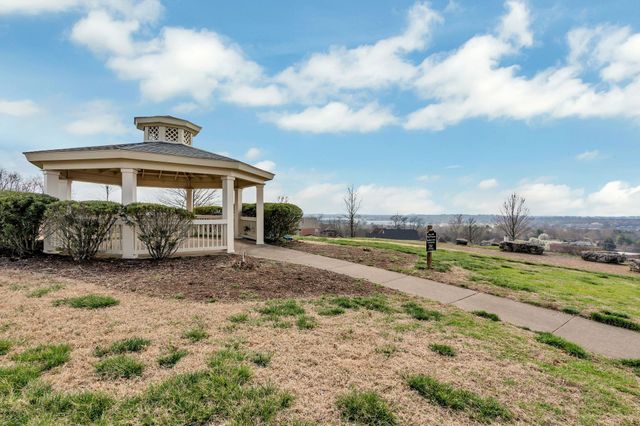 157 Cobbler Cir, Hendersonville, TN 37075
