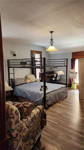 337 Jackson St, Grove City Boro, PA 16127