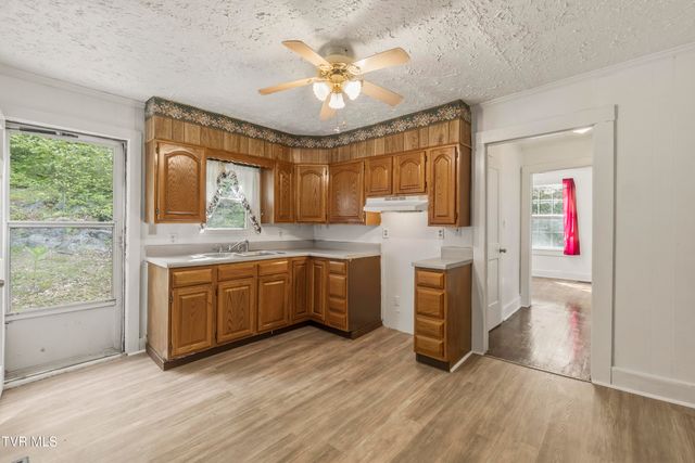 2084 Baileyton Road, Greeneville, TN 37745