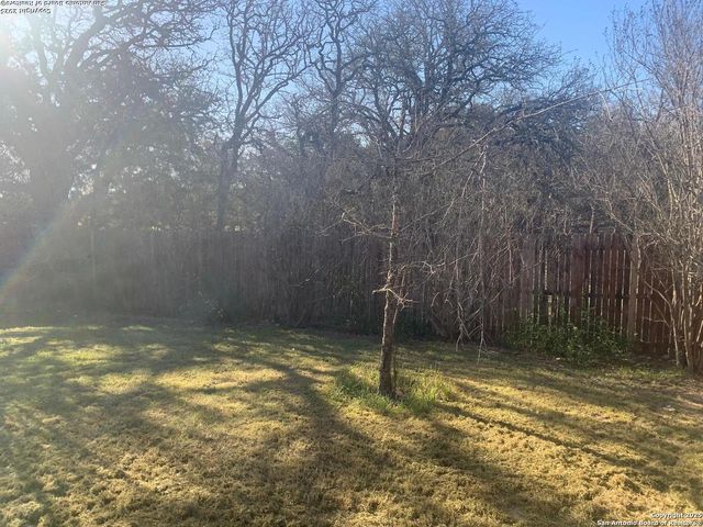 7502 Paraiso Pt, Boerne, TX 78015