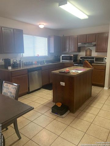 7502 Paraiso Pt, Boerne, TX 78015