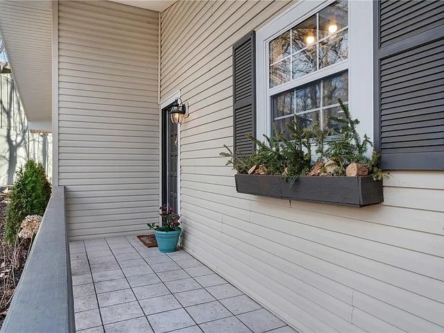 7 Cummings Lane, Bella Vista, AR 72715