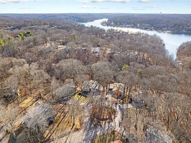 7 Cummings Lane, Bella Vista, AR 72715