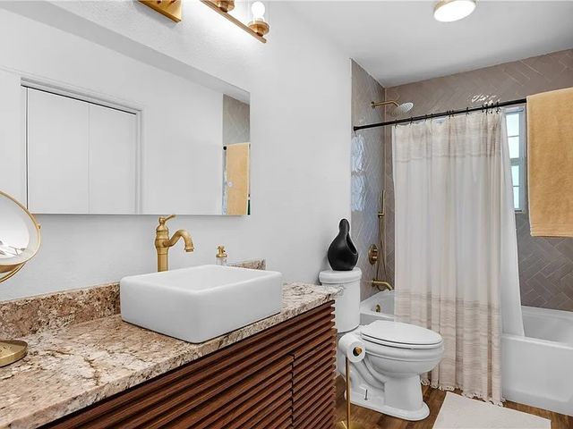 7 Cummings Lane, Bella Vista, AR 72715