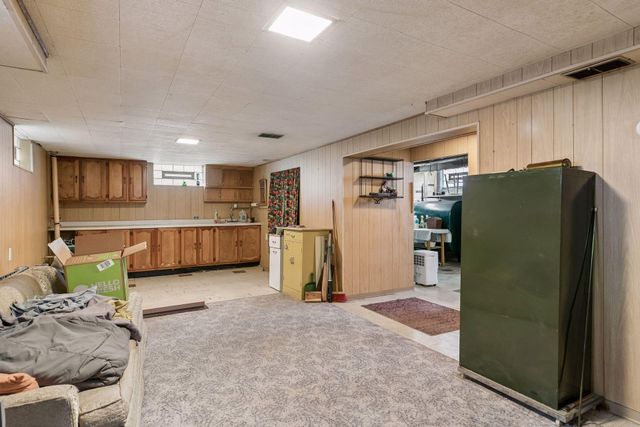 977 Scheffer Avenue, Saint Paul, MN 55102