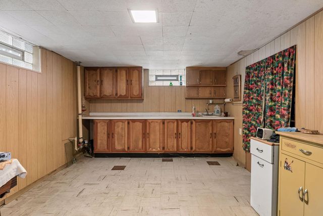 977 Scheffer Avenue, Saint Paul, MN 55102