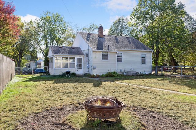 977 Scheffer Avenue, Saint Paul, MN 55102
