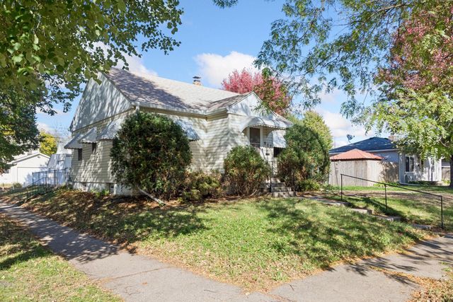 977 Scheffer Avenue, Saint Paul, MN 55102
