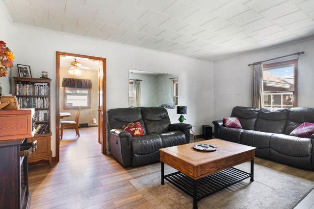977 Scheffer Avenue, Saint Paul, MN 55102