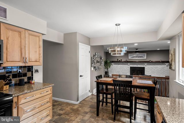 115 CHRISTOPHER MILL RD, Medford, NJ 08055