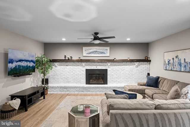 115 CHRISTOPHER MILL RD, Medford, NJ 08055