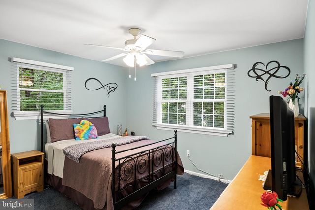115 CHRISTOPHER MILL RD, Medford, NJ 08055
