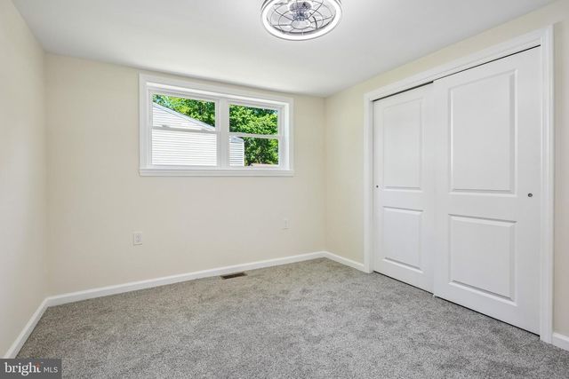 223 CYPRESS AVE, Lindenwold, NJ 08021