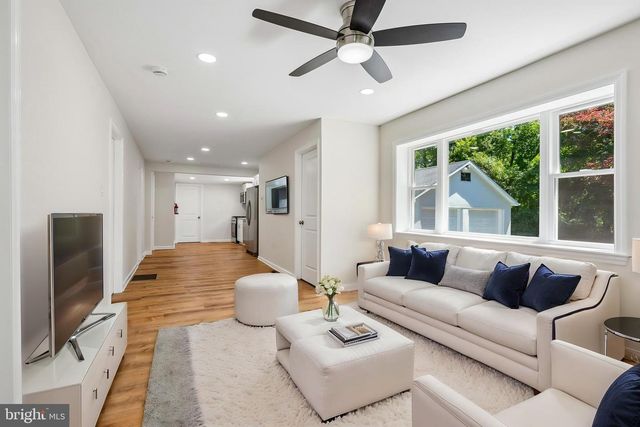 223 CYPRESS AVE, Lindenwold, NJ 08021