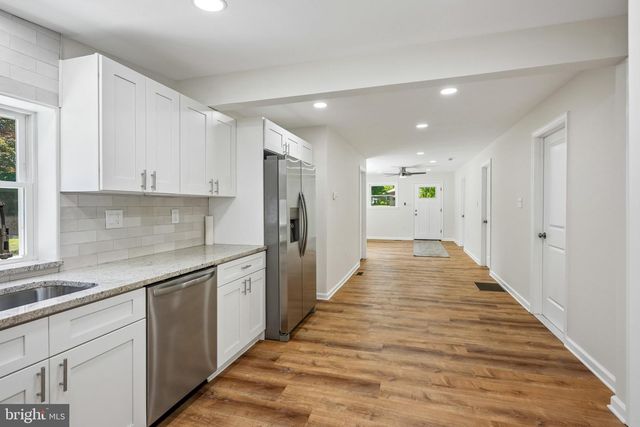 223 CYPRESS AVE, Lindenwold, NJ 08021
