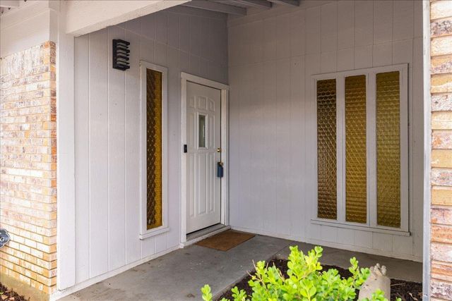 9807 Dallum DR, Austin, TX 78753