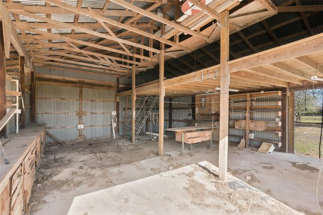 16121 Fm 2620 Road, Bedias, TX 77831