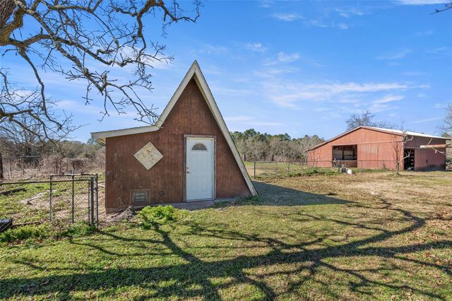 16121 Fm 2620 Road, Bedias, TX 77831