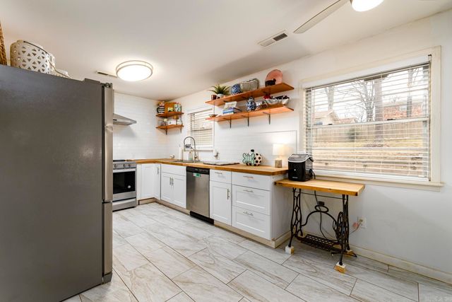 9904 Snider Court, Little Rock, AR 72205