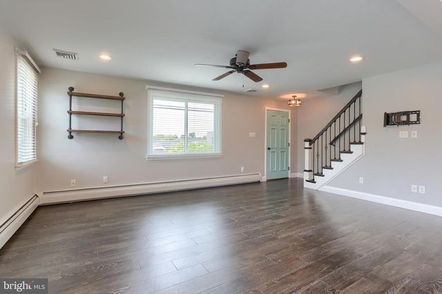 212 S LINGLE AVENUE, Palmyra, PA 17078
