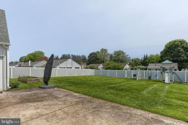 212 S LINGLE AVENUE, Palmyra, PA 17078