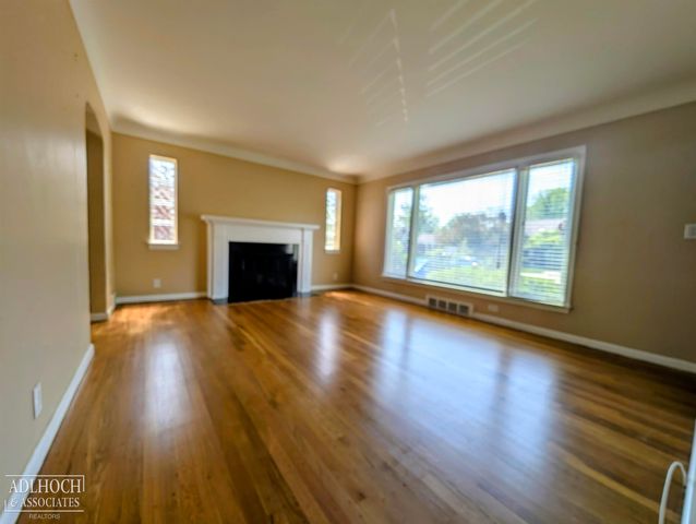 2168 Allard Road, Grosse Pointe Woods, MI 48236