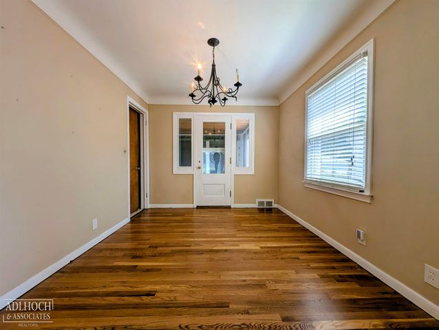 2168 Allard Road, Grosse Pointe Woods, MI 48236