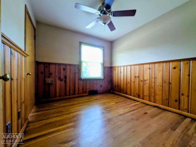 2168 Allard Road, Grosse Pointe Woods, MI 48236