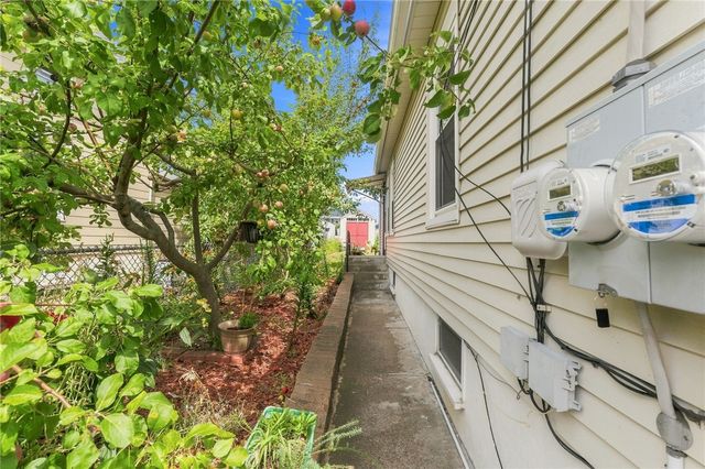 106 John Street, Pawtucket, RI 02861