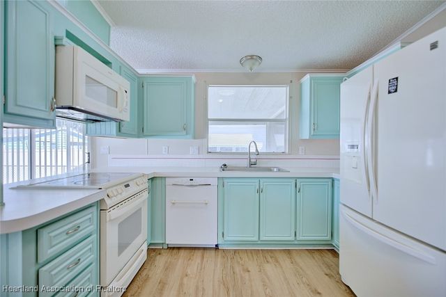 104 Sunbird Place, Sebring, FL 33872