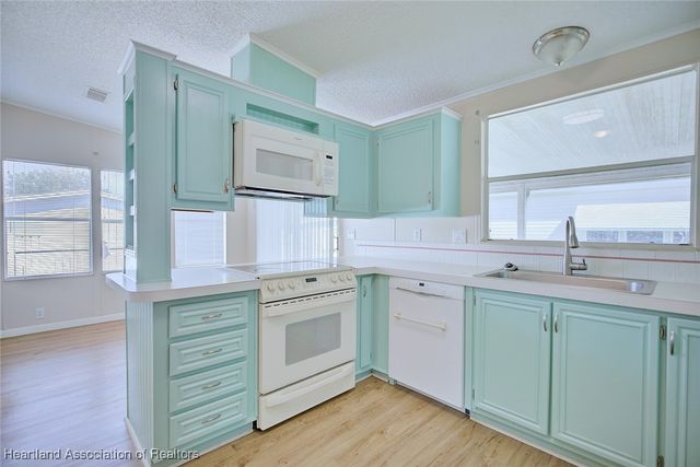 104 Sunbird Place, Sebring, FL 33872