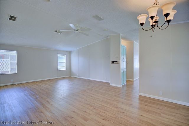 104 Sunbird Place, Sebring, FL 33872