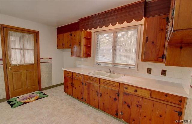 79 Martin Road, Lackawanna, NY 14218