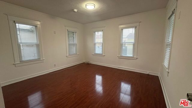 120 S Catalina Street, Los Angeles, CA 90004