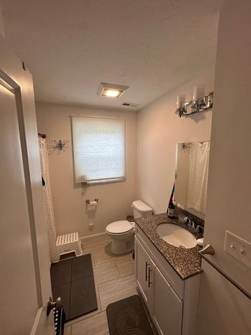 3 Riley Rd 3, Tyngsborough, MA 01879